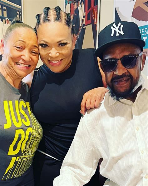 Tisha Michelle Campbell. Birth Place: Oklahoma City, Oklahoma, United States. Profession Actor, singer, dancer ... Clifton Campbell -- Father. Duane Martin -- Husband (separated) Romona Raye ...